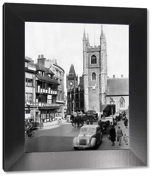 Reading, Berkshire 1935, showing the Church of St Lawrence with the Town Hall and Clock Tower in the background