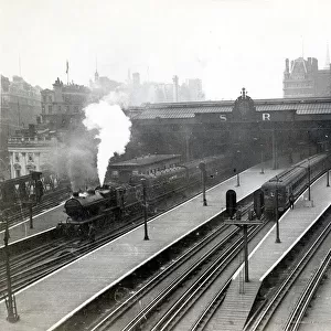 Charing Cross train station 1931