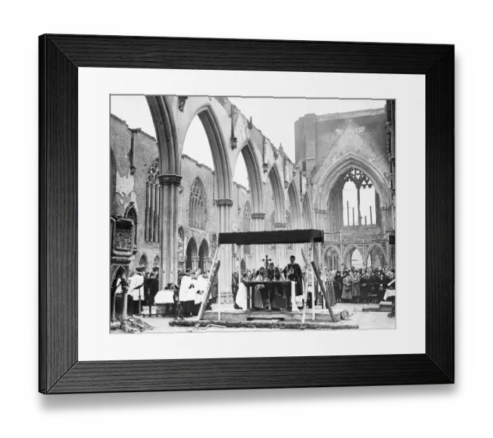 Framed Print : A Service in St Georges Cathedral Southwark after an air raid 1941