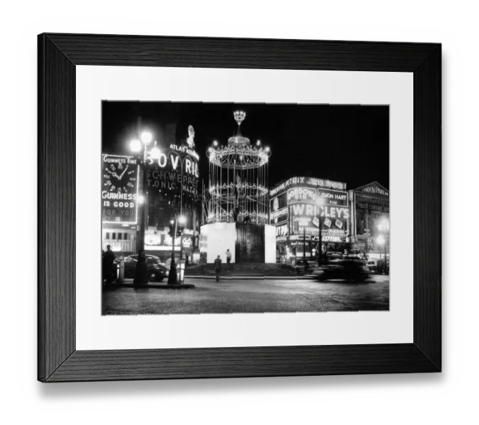 Framed Print : Piccadilly Circus before Coronation Framed Print : Piccadilly Circus before Coronation