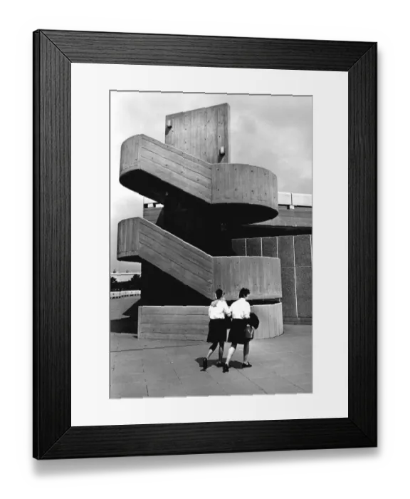 Framed Print : London Queen Elizabeth Hall, South Bank