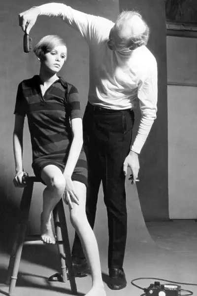 Twiggy at a photo-shoot