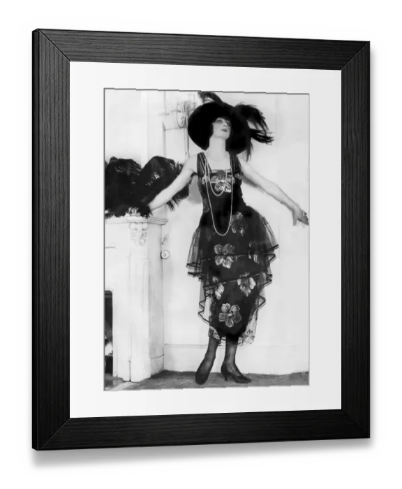 Framed Print : Paris Fashion 1919 Framed Print : Paris Fashion 1919