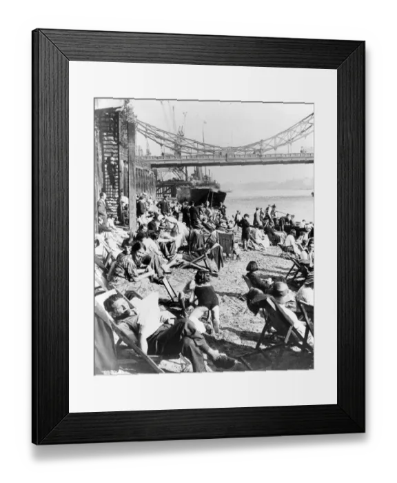 Framed Print : Tower Bridge Beach Framed Print : Tower Bridge Beach