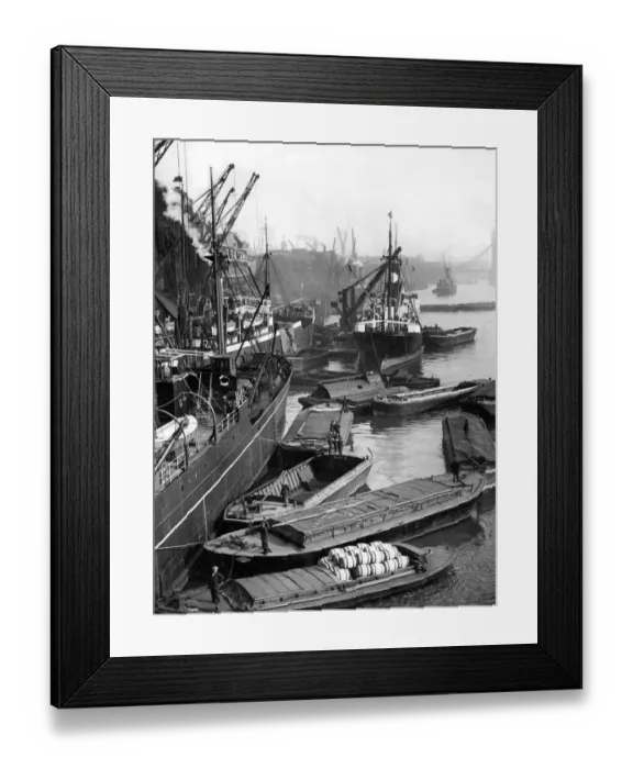 Framed Print : Goods being unloaded at the Pool of London Framed Print : Goods being unloaded at the Pool of London
