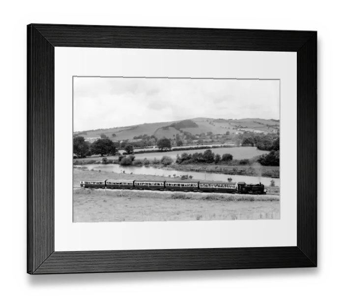 Framed Print : The steam engine Owain Glyn Dwr travelling up the Rheidol Valley Framed Print : The steam engine Owain Glyn Dwr travelling up the Rheidol Valley