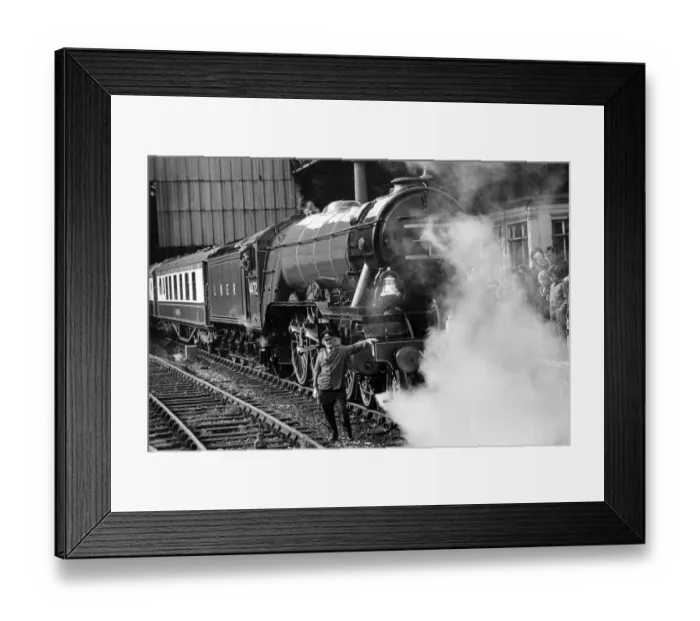 Framed Print : The Flying Scotsman at Manchester Victoria in 1973 Framed Print : The Flying Scotsman at Manchester Victoria in 1973