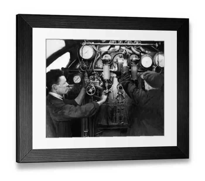 Framed Print : Drivers cab of the Flying Scotsman Framed Print : Drivers cab of the Flying Scotsman