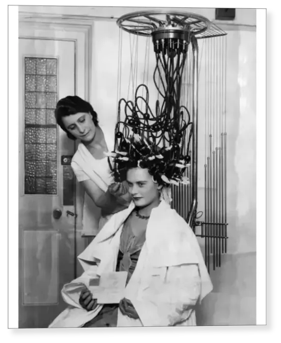 Print : Hairdressing Twenties style Print : Hairdressing Twenties style