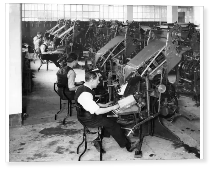 Print : Newspaper linotypers at work Print : Newspaper linotypers at work