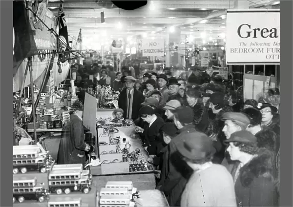 Christmas shopping 1936