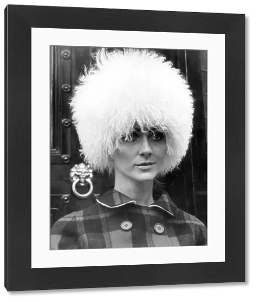 Fluffy sixties hat