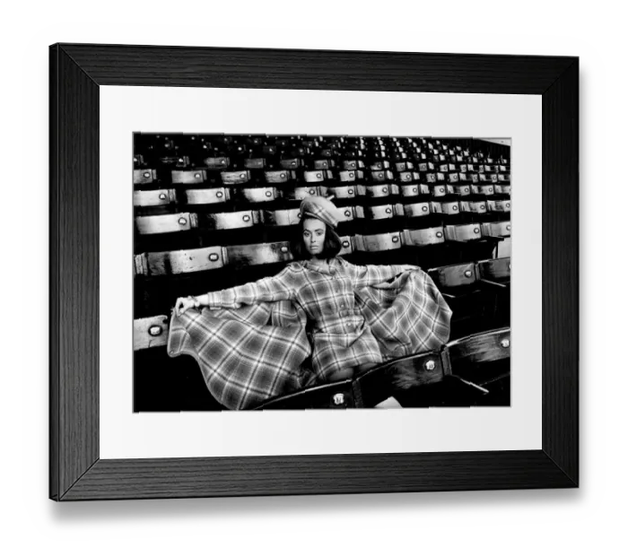 Framed Print : Fashion Model Susan Shaw Framed Print : Fashion Model Susan Shaw
