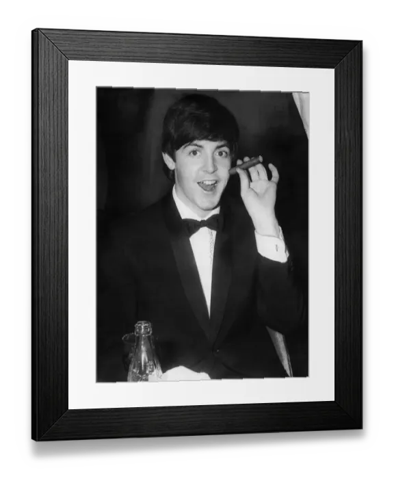 Framed Print : Paul McCartney smokes a havana cigar at The Empire, Leicester Sq Framed Print : Paul McCartney smokes a havana cigar at The Empire, Leicester Sq
