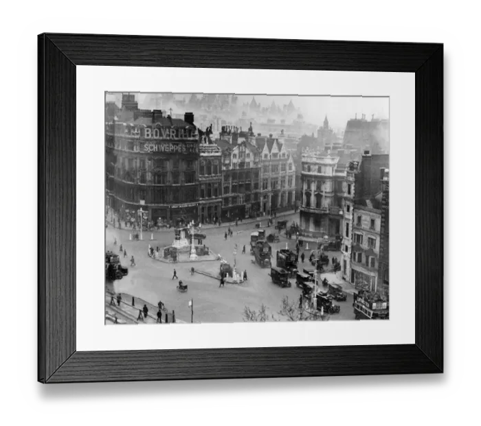 Framed Print : Trafalgar Square 1926 Framed Print : Trafalgar Square 1926