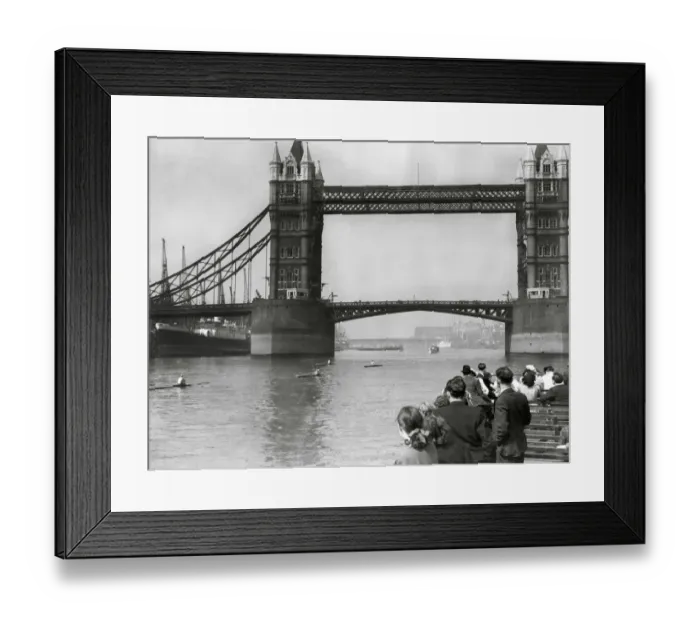 Framed Print : Rowers at Tower Bridge Framed Print : Rowers at Tower Bridge