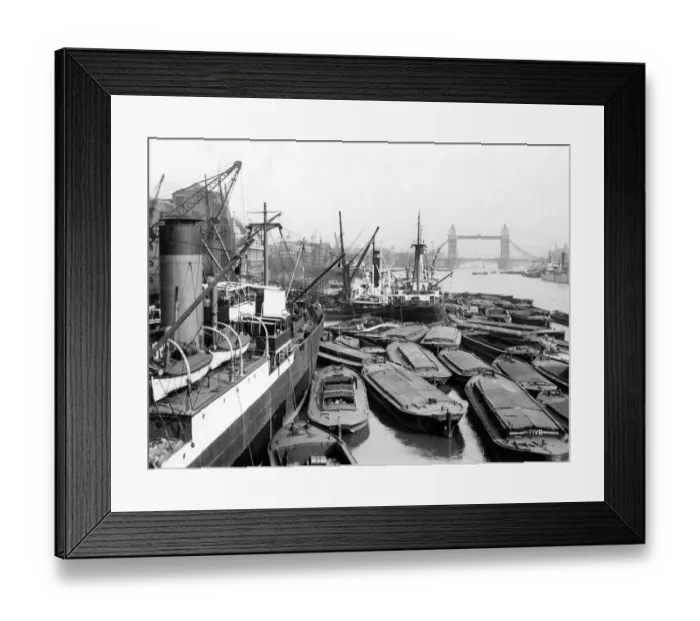 Framed Print : The Pool of London between London Bridge and Tower Bridge, 1928 Framed Print : The Pool of London between London Bridge and Tower Bridge, 1928