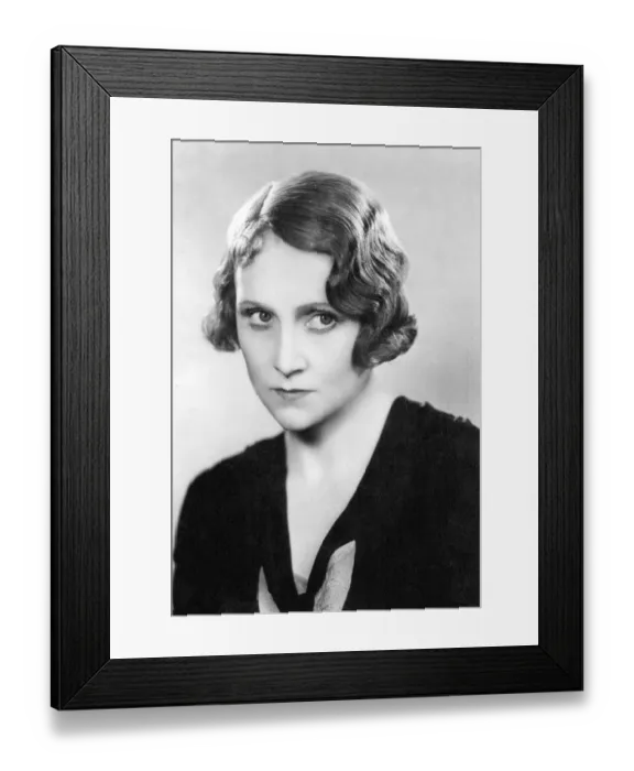 Framed Print : Fay Compton, 1930s actress Framed Print : Fay Compton, 1930s actress