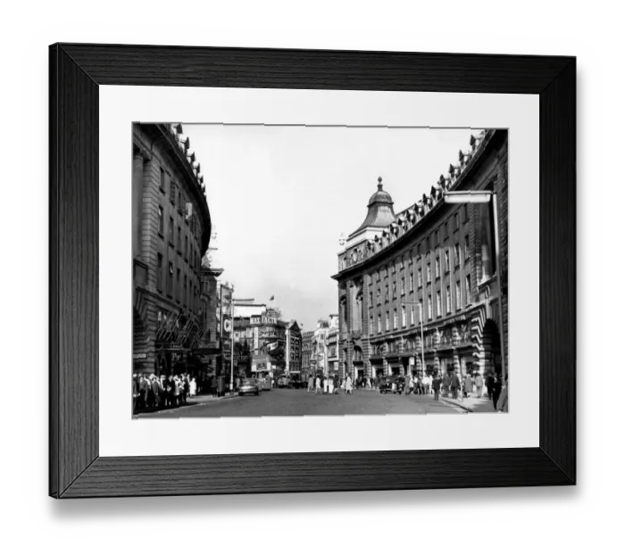 Framed Print : Regent Street 1968 Framed Print : Regent Street 1968
