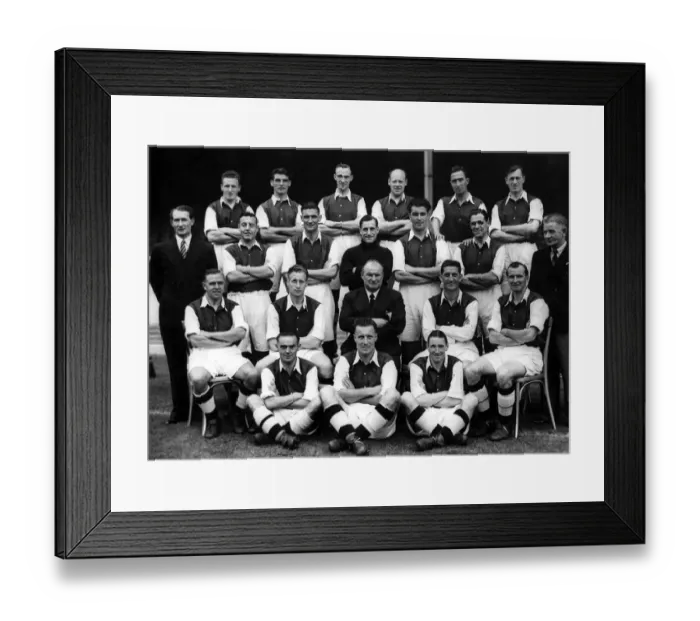 Framed Print : Arsenal Football Club team group 1948. Back row, from left: Alex Framed Print : Arsenal Football Club team group 1948. Back row, from left: Alex