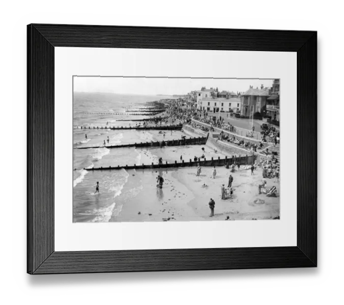 Framed Print : Bognor Regis, 1936 Framed Print : Bognor Regis, 1936