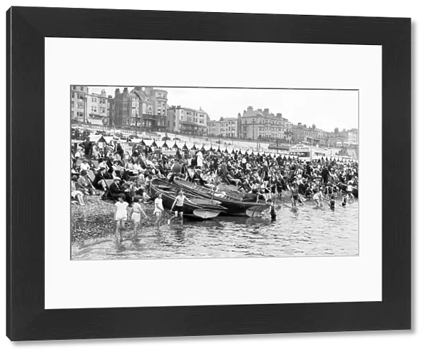 A crowded Brighton beach, 1931