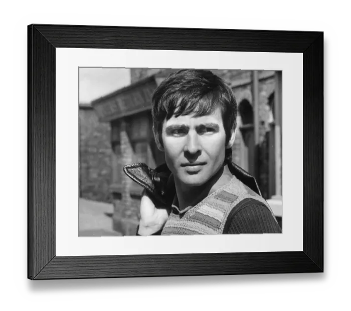 Framed Print : Davy Jonesof the Monkees 1972 Framed Print : Davy Jonesof the Monkees 1972