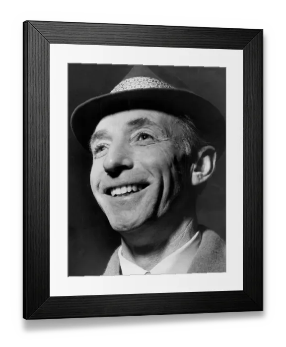 Framed Print : Stanley Matthews in 1962 for Blackpool in 1958 Framed Print : Stanley Matthews in 1962 for Blackpool in 1958