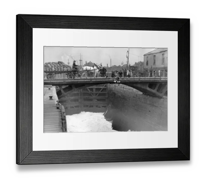 Framed Print : Humber Dock Sluice Gates in Hull 1949 Framed Print : Humber Dock Sluice Gates in Hull 1949