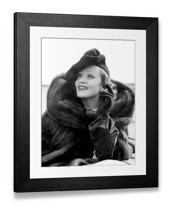 Framed Print : Marlene Dietrich in 1936 Framed Print : Marlene Dietrich in 1936