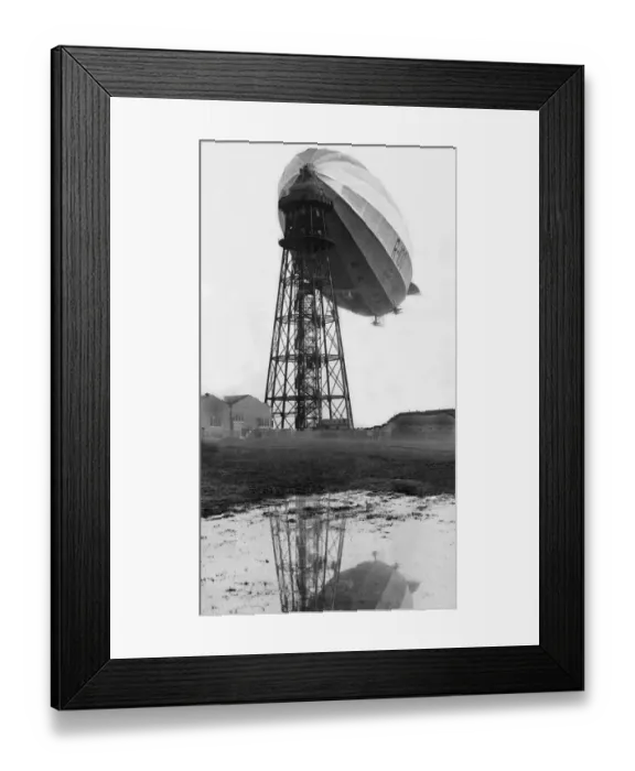 Framed Print : The R100 airship at her mooring-mast at Cardington after her maiden flight 1929 Framed Print : The R100 airship at her mooring-mast at Cardington after her maiden flight 1929