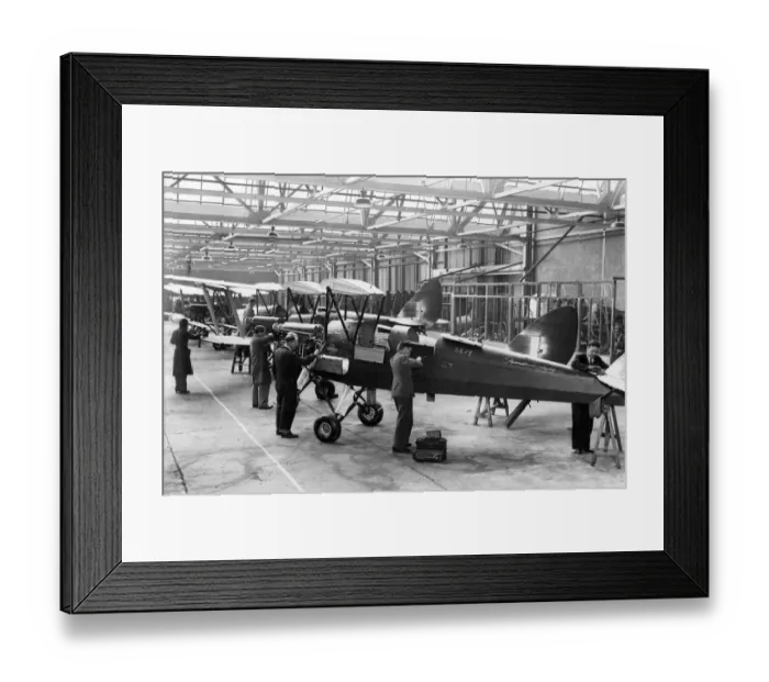 Framed Print : Assembling Tiger Moth Aircraft at The De Havilland Aircraft Company at Hatfield 1934 Framed Print : Assembling Tiger Moth Aircraft at The De Havilland Aircraft Company at Hatfield 1934