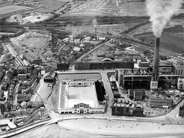 Aerial view of Portobello showing the swimming pool and the power station