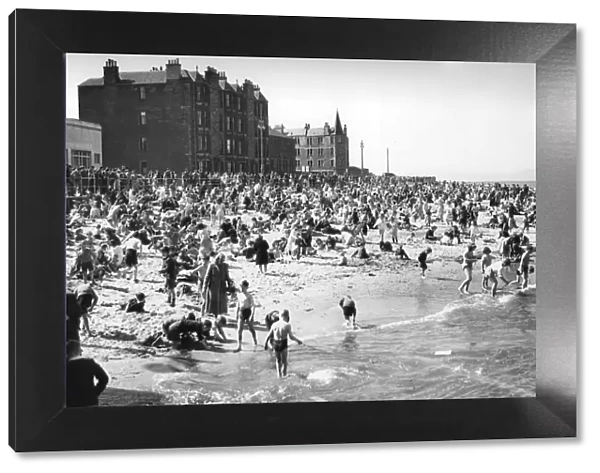 Portobello Beach in Edinburgh 1951