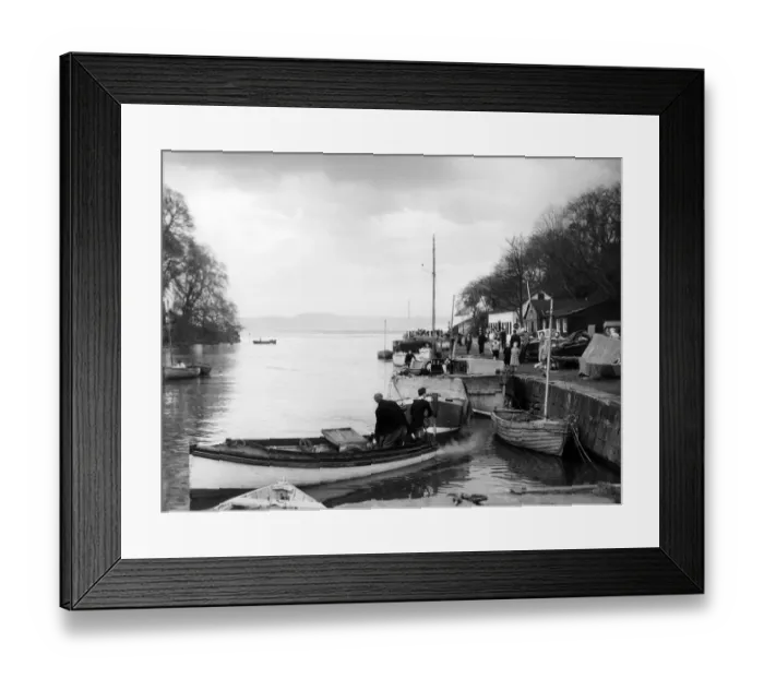 Framed Print : Cramond village near Edinburgh