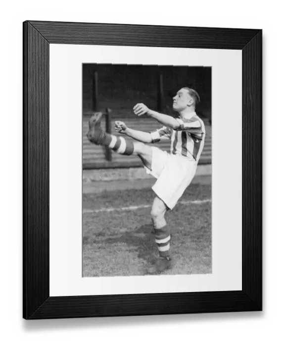 Framed Print : Big Kick. Benny Craig, Huddersfield Town F.C. footballer 1938 Framed Print : Big Kick. Benny Craig, Huddersfield Town F.C. footballer 1938