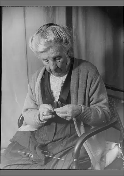 Knitting 1934
