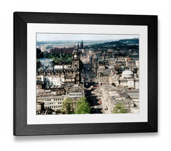 Framed Print : Princes Street Edinburgh Framed Print : Princes Street Edinburgh