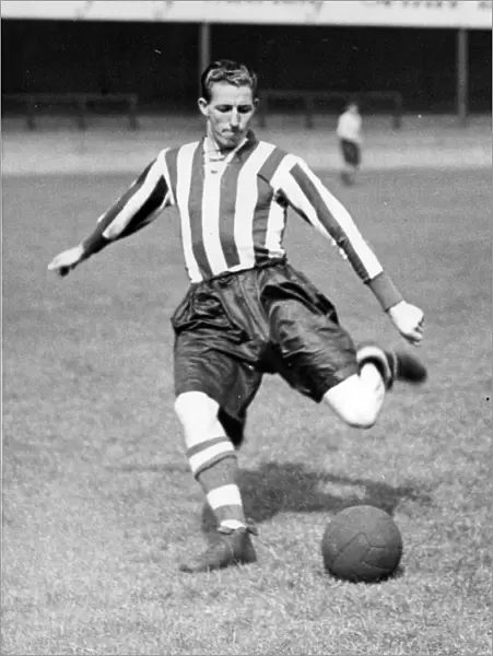 Les Sullivan, Chesterfield FC footballer