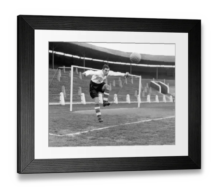 Framed Print : Tom Smith, Preston North End F. C. footballer in 1938 Framed Print : Tom Smith, Preston North End F. C. footballer in 1938