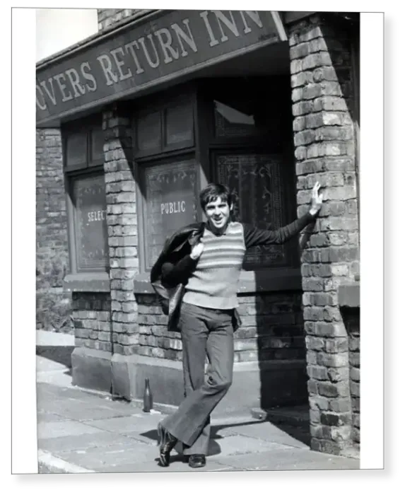 Print : Davy Jones outside the Rovers Return Print : Davy Jones outside the Rovers Return