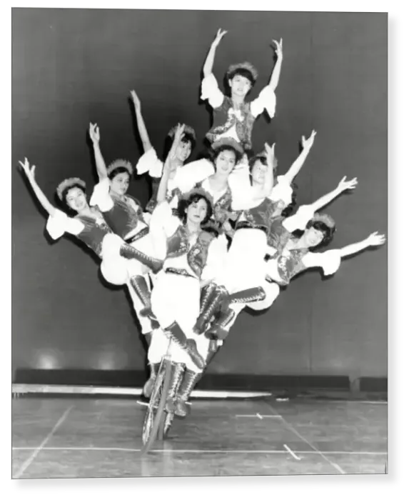 Print : Chinese Acrobats Print : Chinese Acrobats