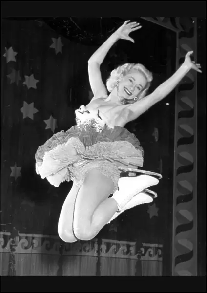 Peggy Wallace, American ice skater