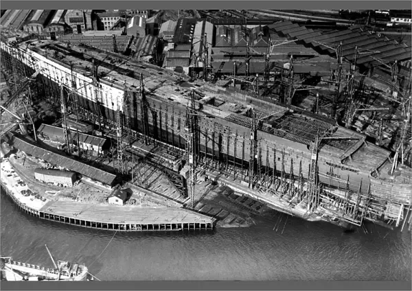 RMS Queen Mary under construction at Clydebank