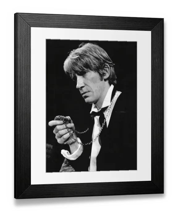 Framed Print : David Warner as Hamlet Framed Print : David Warner as Hamlet