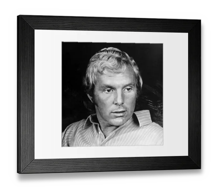 Framed Print : Bobby Moore in 1969 Framed Print : Bobby Moore in 1969