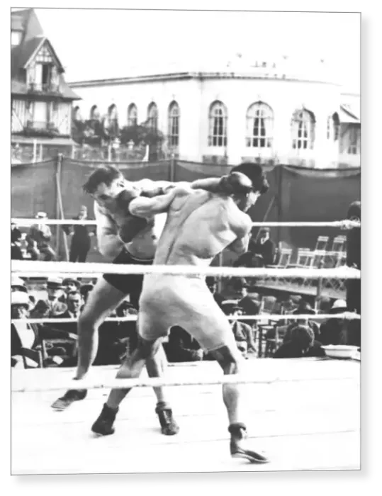 Print : Boxing match in Deauville in 1920 Print : Boxing match in Deauville in 1920