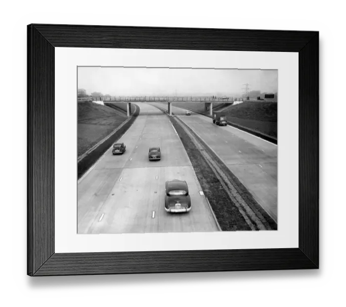 Framed Print : The M1 near Luton shortly after opening Framed Print : The M1 near Luton shortly after opening