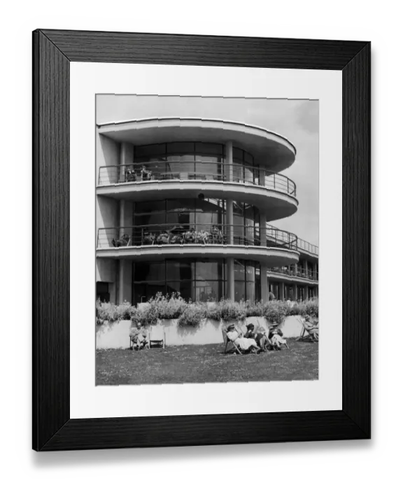 Framed Print : De La Warr Pavilion in Bexhill 1938 Framed Print : De La Warr Pavilion in Bexhill 1938