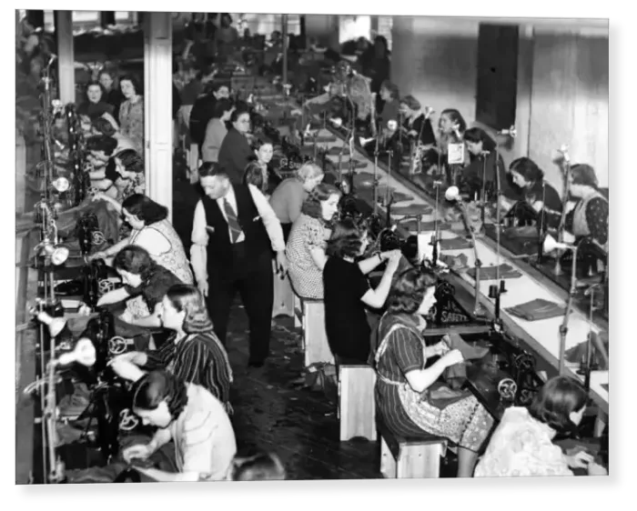 Print : Women sewing army uniforms 1939 Print : Women sewing army uniforms 1939